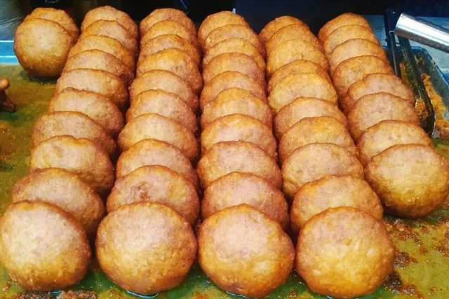 订婚时有哪些比较有趣的风俗，结婚前有些什么风俗（各个地区“订婚”都有啥讲究）