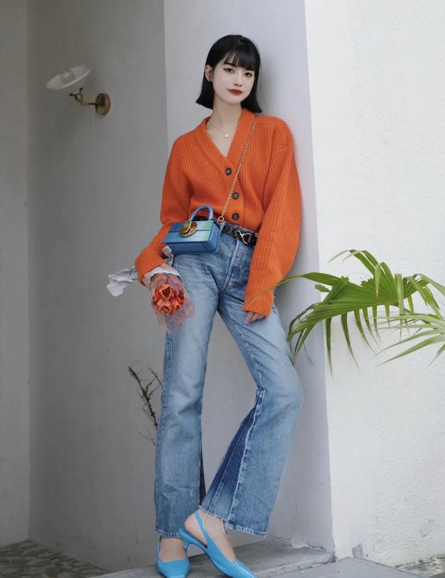 黑黄皮适合什么颜色的衣服，黑皮黄皮穿什么颜色的衣服显白（这几个颜色根本不显白）