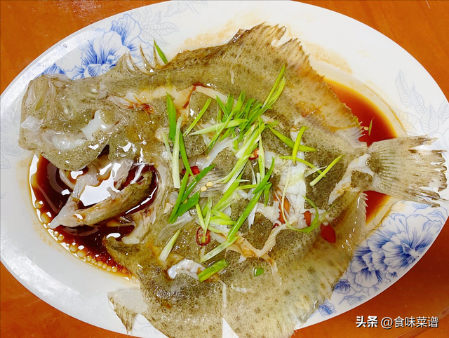 多宝鱼有鱼鳞吗，多宝鱼有鱼鳞吗怎么收拾（年夜饭精选5道蒸菜）