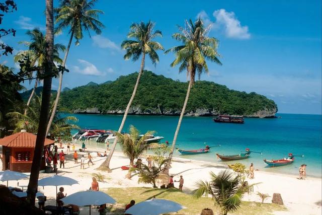 苏梅岛旅游攻略线路，苏梅岛旅游报价（我在这个小岛提早过起夏天了）