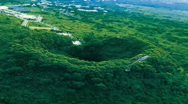 海口有一个8000多年的休眠火山口，雄伟壮观，有可能再次爆发
