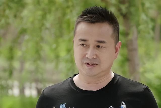 刘一水扮演者,刘一水扮演者年龄(凭借努力从小学文凭变成大学教授)