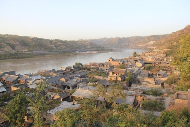 山西历史古城介绍，庭院深深中透着富华