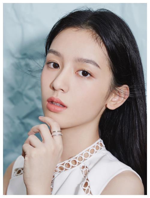 文艺范的句子关于青春，有文艺范的句子（清新文艺型的周也）