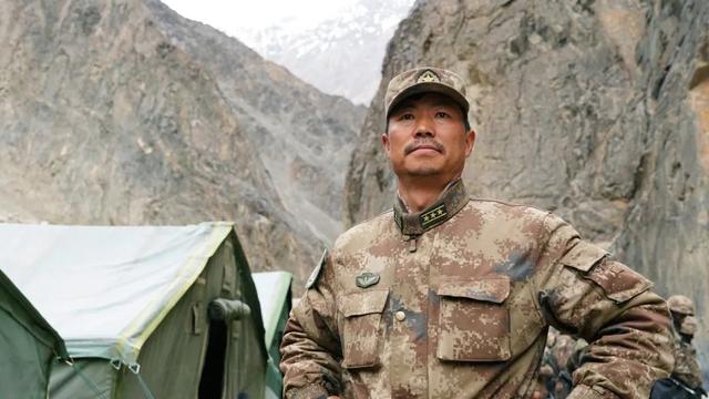 祁团长英雄团，祁发宝，英雄团长晋升大校