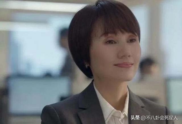 眼睛亮的人有灵气，眼睛有灵性的女人（却“败”在眼皮的明星）