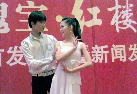 红楼梦李沁演的谁，李沁演过红楼梦里的谁（李沁为何能打破饭圈潜规则）