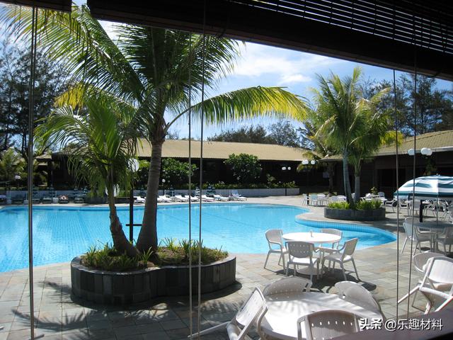 南沙群岛最大的自然岛屿是什么岛，南沙群岛最大的自然岛面积为0.43平方公里,其名字（中国只用一年将其扩大为36倍）