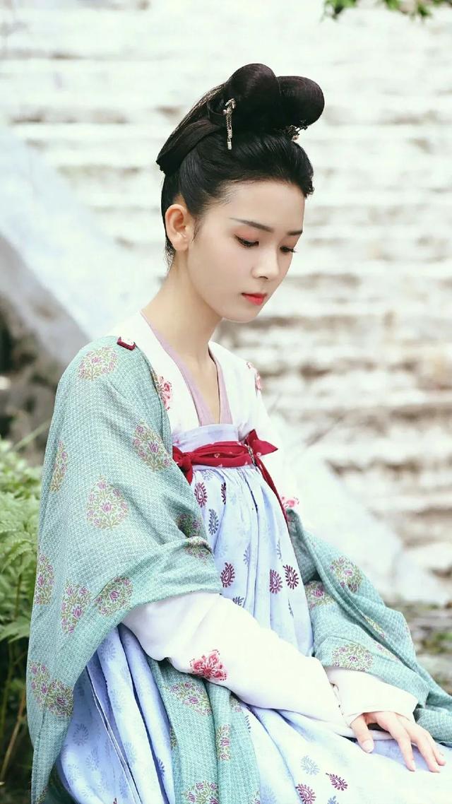 有气质女人晚安说说，有气质女人晚安说说图片大全（精选美女明星手机壁纸合集）