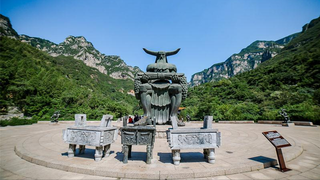 神农山风景区，神农山风景区现在是否开放（因炎帝神农氏而得名）