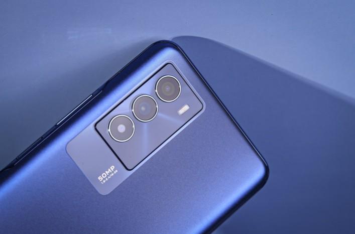 性价比最高的4款256gb大内存手机,旗舰配置千元价格,可以放心入