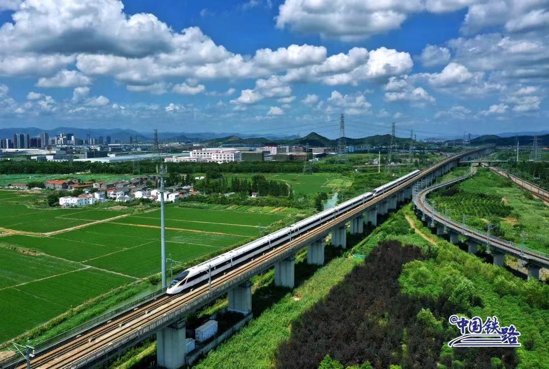 上海铁路（8条时速350公里的高铁建设取得新进展）