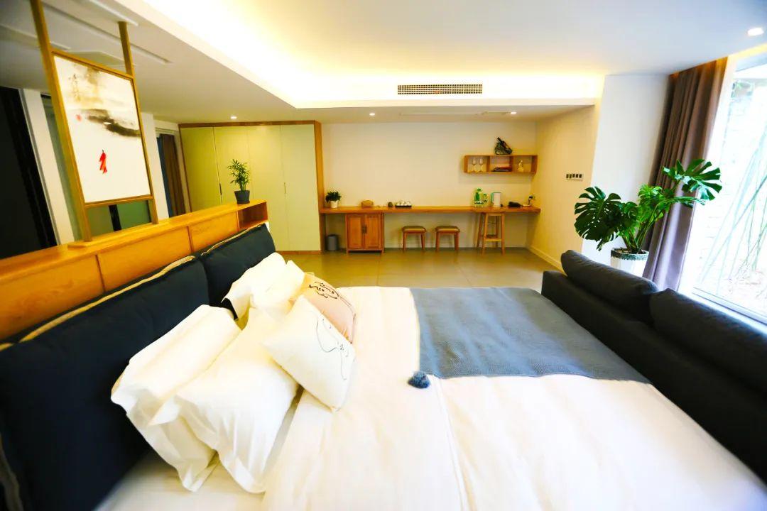 竹泉村住宿一晚多少钱(女神节丨遇见竹泉村) - 价格百科