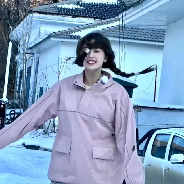 很小众却很惊艳的头像，ins惊艳小众女生头像 山高自有可行路水深自有渡船人。微信（正如我不能做你的梦）