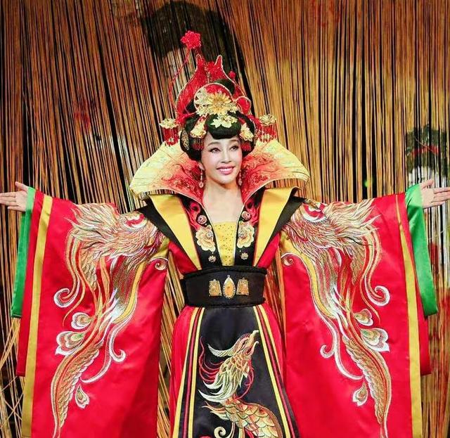 刘晓庆个人资料，刘晓庆个人资料年龄及简历（演员刘晓庆：有过3段婚姻）