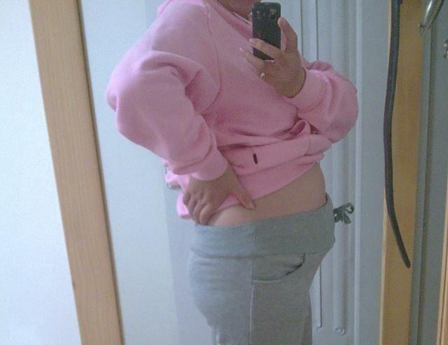 怀孕六个月胎儿图，六个月的胎儿图（孕期胎儿在黑漆漆的子宫里会无聊吗）