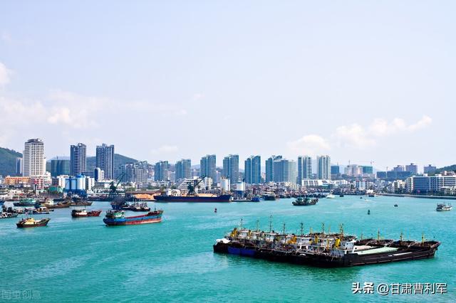 国内去哪旅游比较好，国内去哪儿旅行最好（中国10大最美景区）