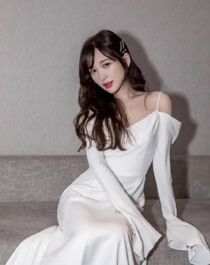 女歌手排行榜100名，女歌手排行榜（颜值与唱功哪个更重要）