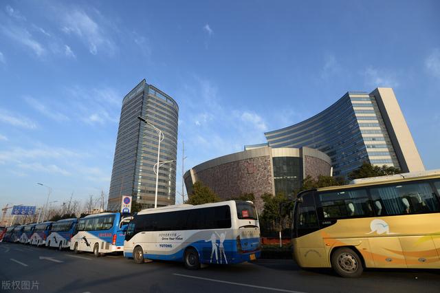 广州大学华软软件学院，广州大学华软软件学院是几本大学（这4所“民办三本高校”）