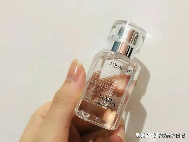 乳液怎么用，乳液什么牌子好用（精华液和乳液哪一个先用）