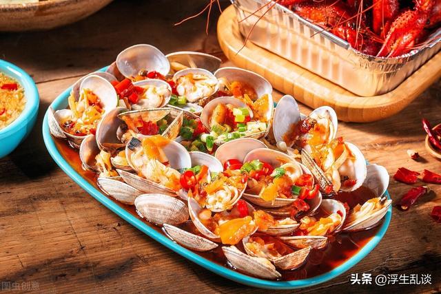 吃饭发朋友圈的精美句子，吃饭发朋友圈的句子（适合吃货发朋友圈的有趣小句子）