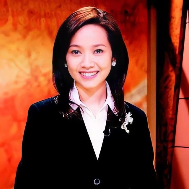周杰伦成最后的底线？回顾他的2段恋情，便知什么是分手见人品