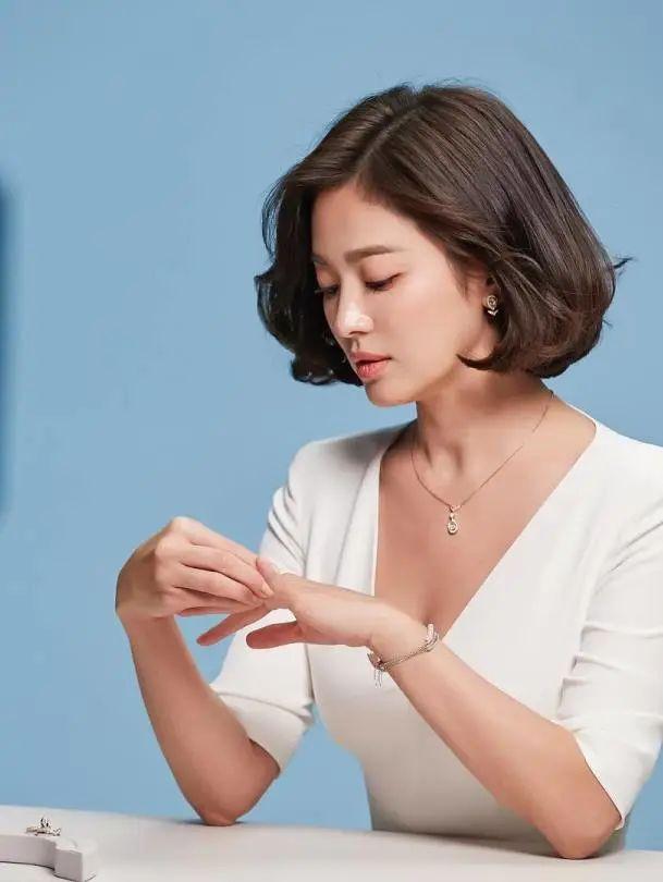 脑门大适合什么发型，脑门大适合啥发型（怎样才能找到适合自己的那款）