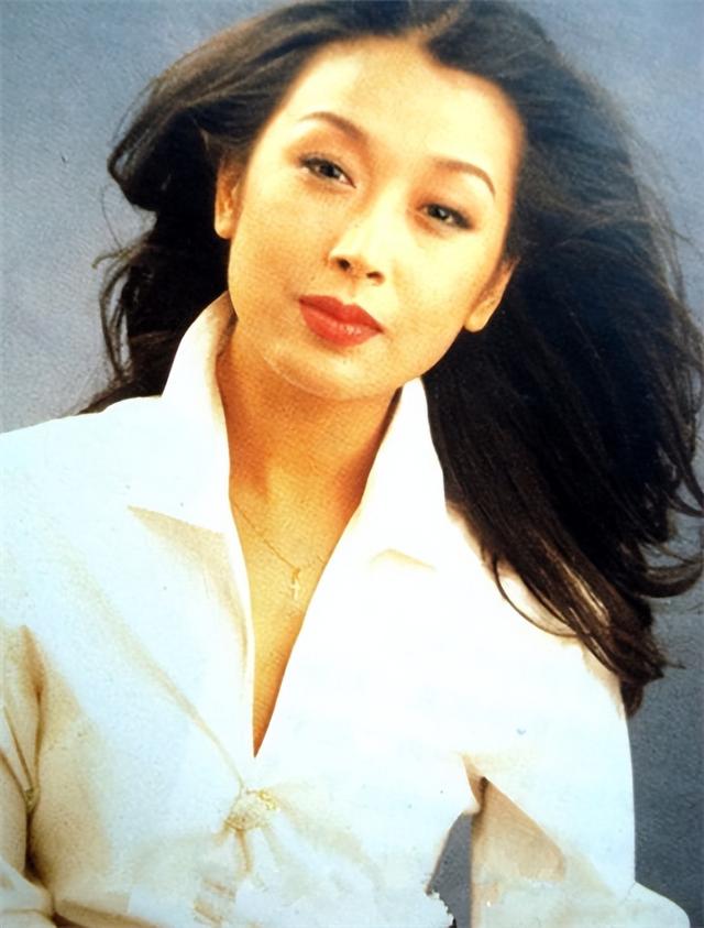 孙悦老公吴飞舟，IT大佬娶明星妻子，恩爱多年育有一子