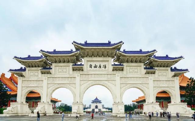 如何去台湾，如何去台湾工作（坐上高铁去台湾旅行）