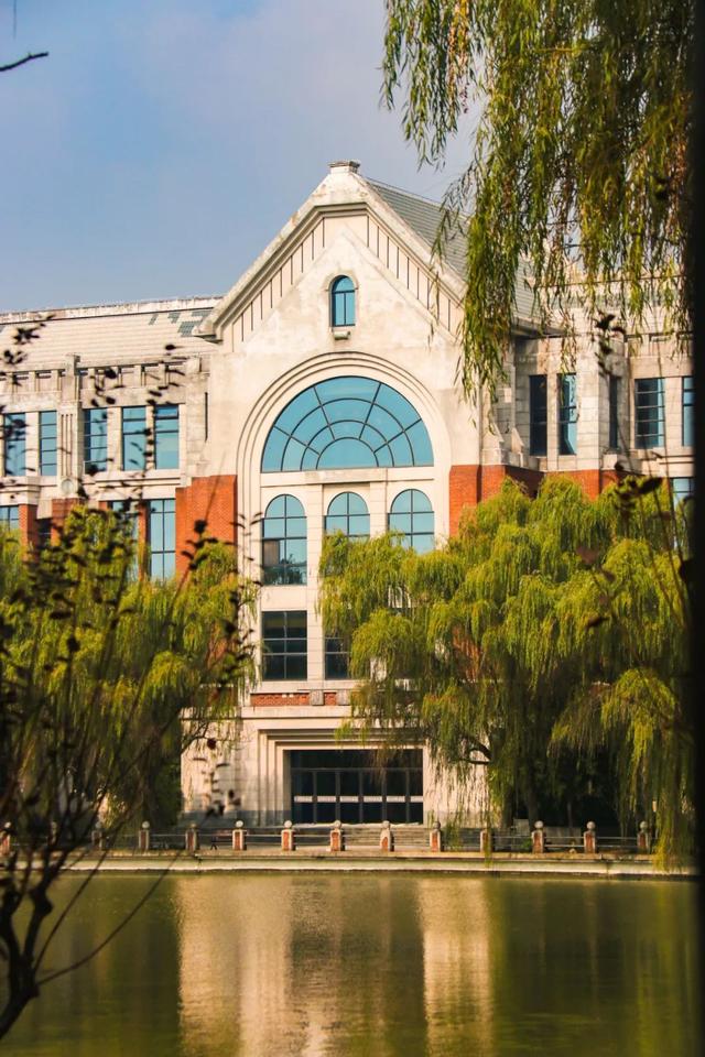 华东政法大学官网，华东政法大学2019年招生章程（华东政法大学2022年招生章程发布）