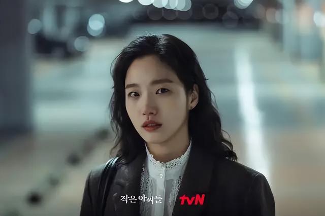 韩国最美十位女星，2023年韩国最美的10大女星