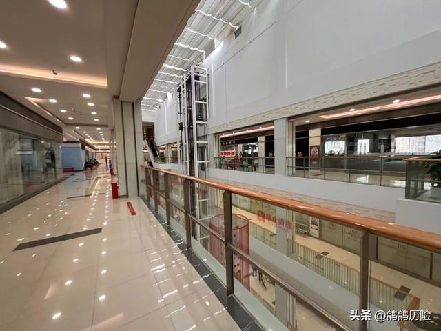 重庆服装批发市场，重庆十大批发市场（重庆南坪步行街城市广场的变迁）