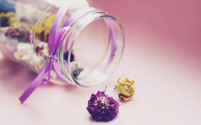 微信个人心情短句，微信个人心情短句子（微信一段很潮很走心的心情说说）