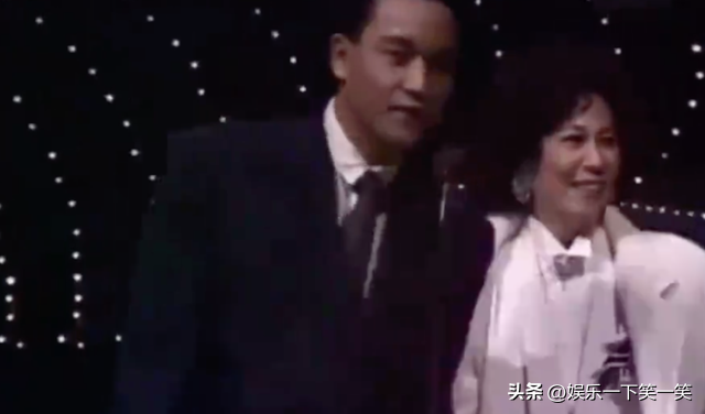 谭咏麟年轻照片，谭咏麟年轻时魅力没法挡（是时候扒下谭咏麟的渣男面具了）