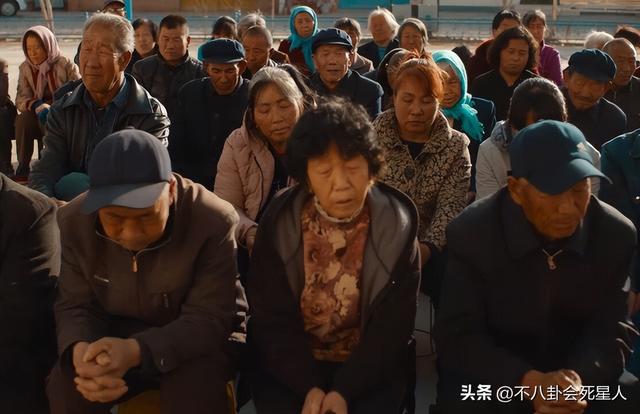 女生当演员的条件，哪种女孩适合进娱乐圈（这些没学过表演的农民）