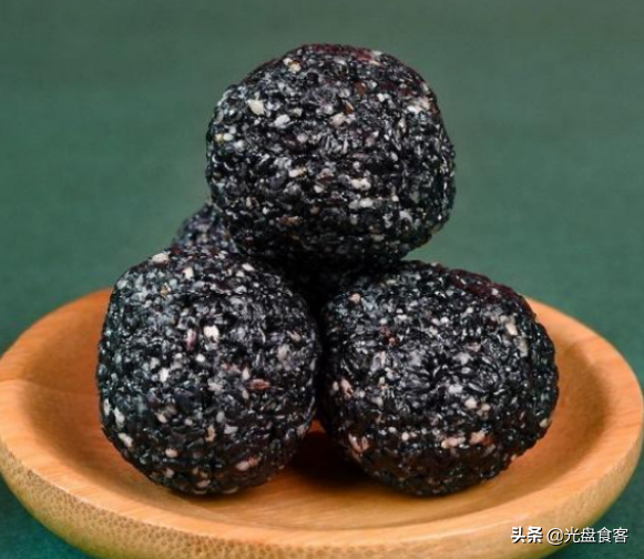 适合女孩子的零食，为什么不能早恋的原因（女生喜爱的4款“宝藏”零食）