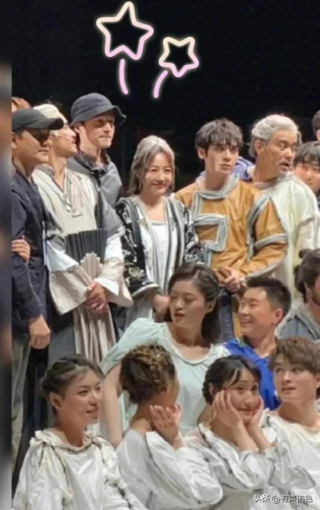 胡歌薛佳凝二人是谁给胡歌介绍的，为什么是她拿下了胡歌