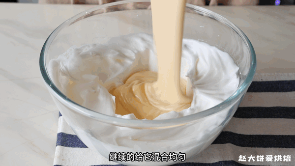 制作蛋糕需要哪些材料，制作蛋糕需要哪些材料思维导图（烘焙新手也能做一棵好看好吃的圣诞树蛋糕）