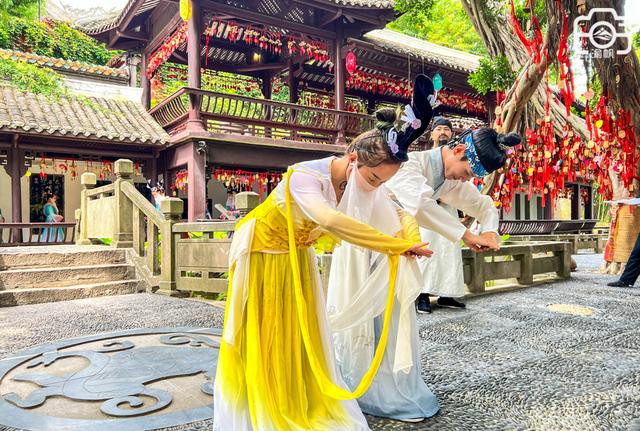 白帝城位于什么地方，白帝城位于什么县（白帝建城、刘备托孤、李白代言）