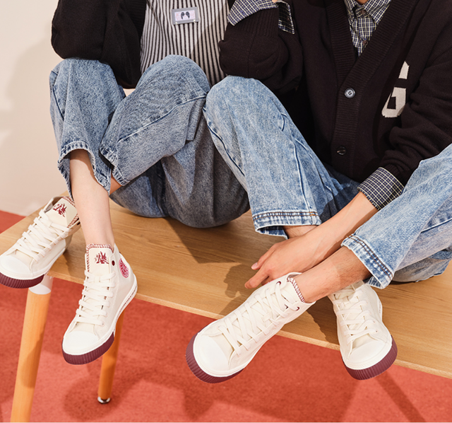 板鞋品牌排行榜前十名，板鞋品牌排行榜（8个必买的国产平价小白鞋品牌）