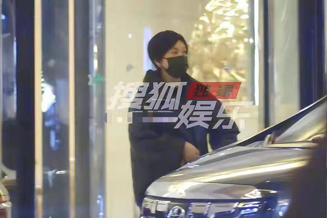 宋丹丹三段婚史，邓婕张国立低调恩爱