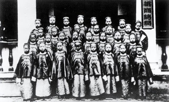 如何理解洋务运动中顽固派的态度，如何理解洋务运动中顽固派的态度变化（洋务运动的兴起及失败的原因）