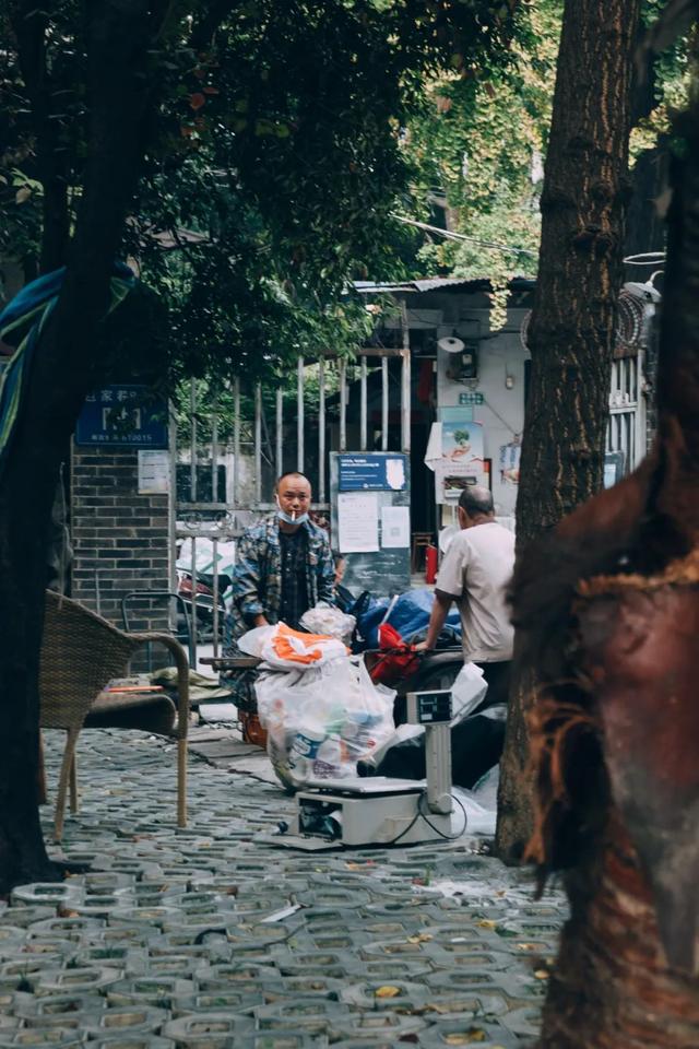成都近郊一日游，可以吃好耍好的地方（成都7条小众烟火街巷）