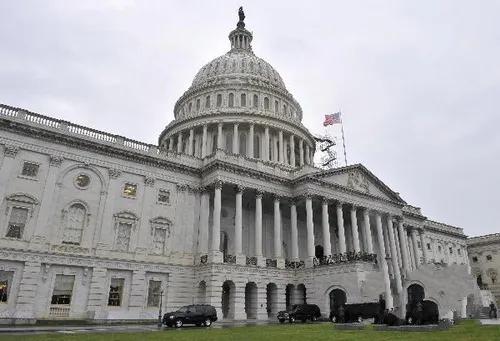参议院和众议院的区别，美国参议院和众议院的区别（美国众议院权力比参议院大吗）