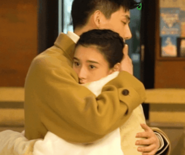 宋祖儿，微信头像，宋祖儿（王安宇、宋祖儿用对方童年照做屏保）