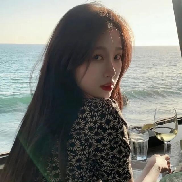 很小众却很惊艳的头像，ins惊艳小众女生头像 山高自有可行路水深自有渡船人。微信（正如我不能做你的梦）