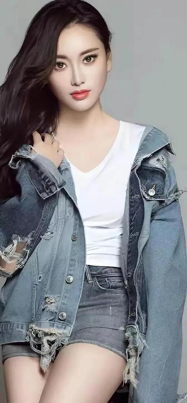 70年代演员张薇，知性迷人张薇美图