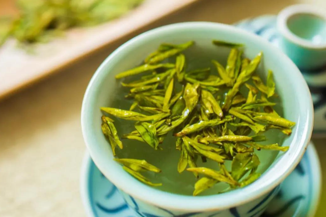 绿茶都有哪些，什么是绿茶 绿茶有哪些品种（夏天“最值得”喝的绿茶榜）