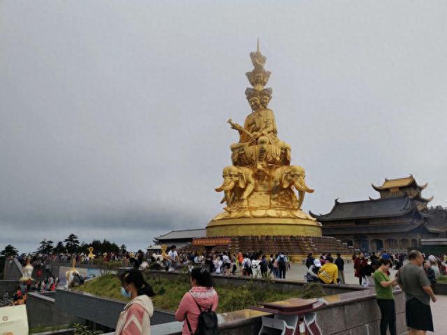 峨眉山轻松游攻略