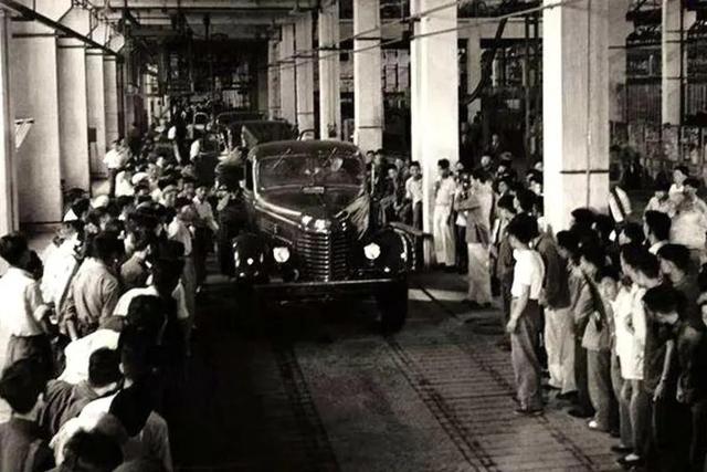 新中国第一辆汽车，中国第一辆汽车是什么品牌（中国第一辆国产汽车的诞生）